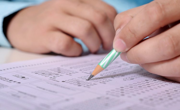 Αναβολή διεξαγωγής εξετάσεων γλωσσομάθειας