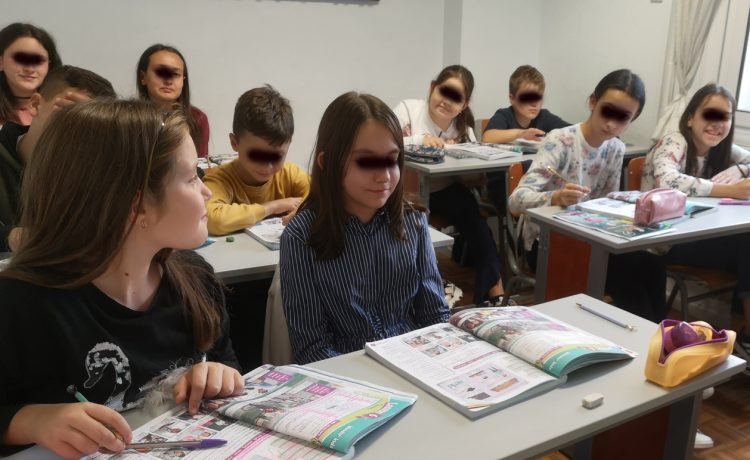 Δια ζώσης μαθήματα